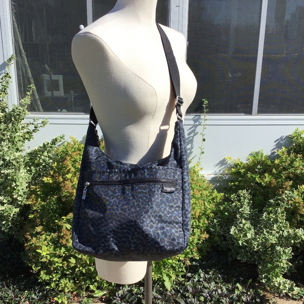 Leopard Baggalini bag